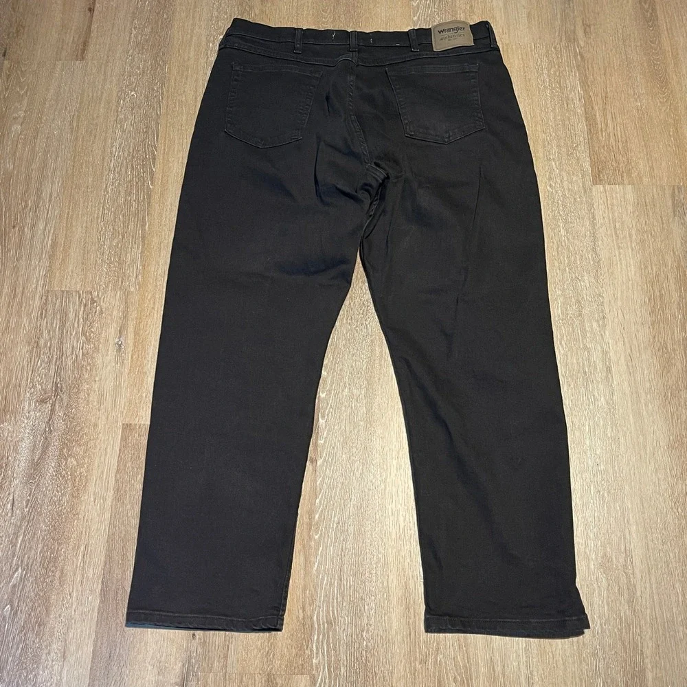 Wrangler Authentics Mens Black Relaxed Fit Jeans Size 40x29 EUC‎